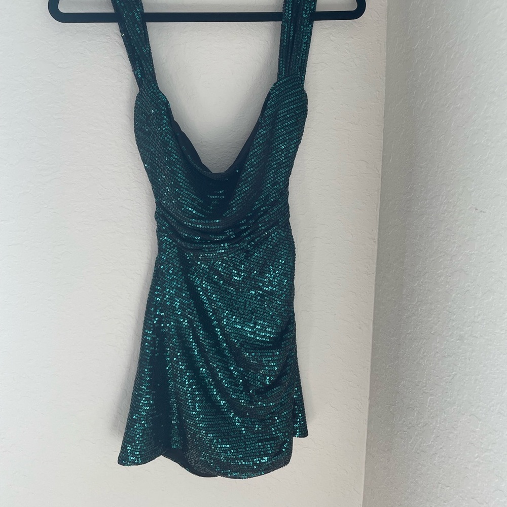 Lucy in the sky mini sequin green dress